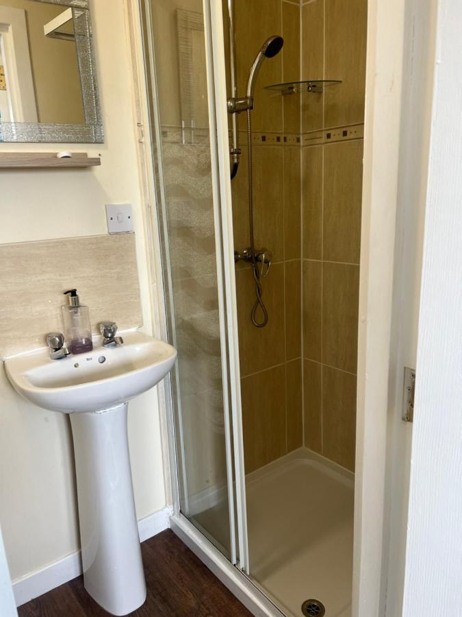 Budget Rooms Inverness Dış mekan fotoğraf