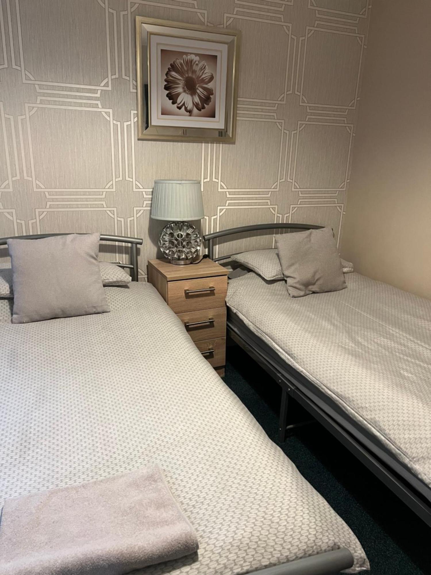 Budget Rooms Inverness Dış mekan fotoğraf